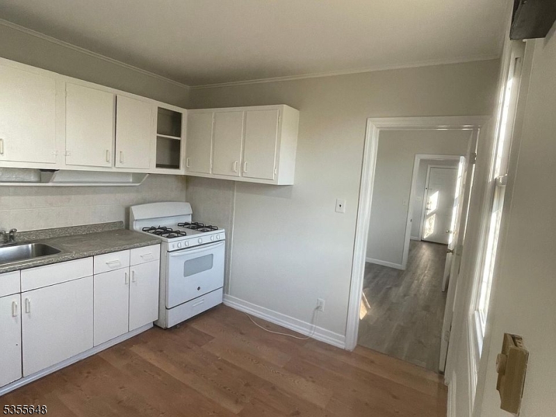 BAYWAY - Residential Lease