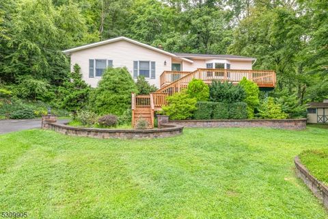 69 Cedar Ridge Dr, Vernon Twp., NJ 07462 - MLS#: 3922267