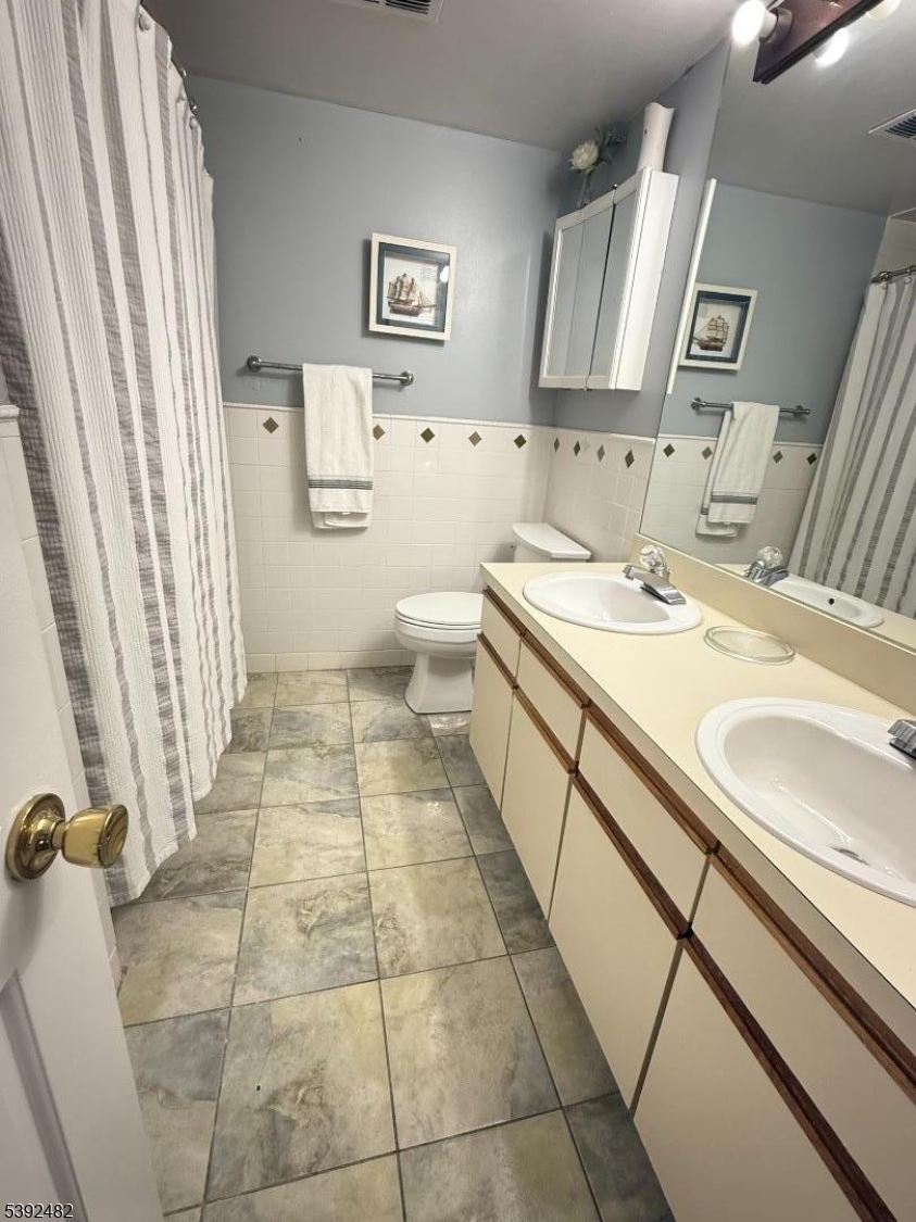 Forest HIll Condos - Residential