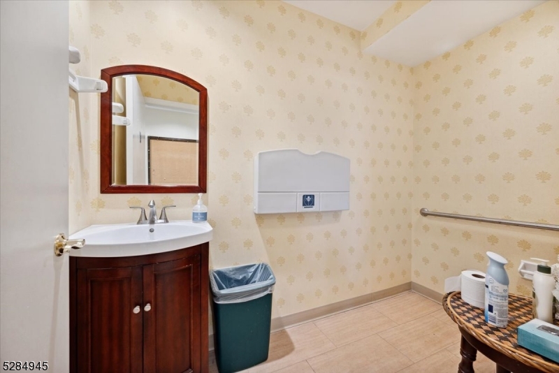 Hillsborough Twp., New Jersey 08844, United States, ,Commercial,Pending,58020