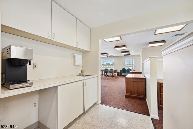 Hillsborough Twp., New Jersey 08844, United States, ,Commercial,Pending,58020