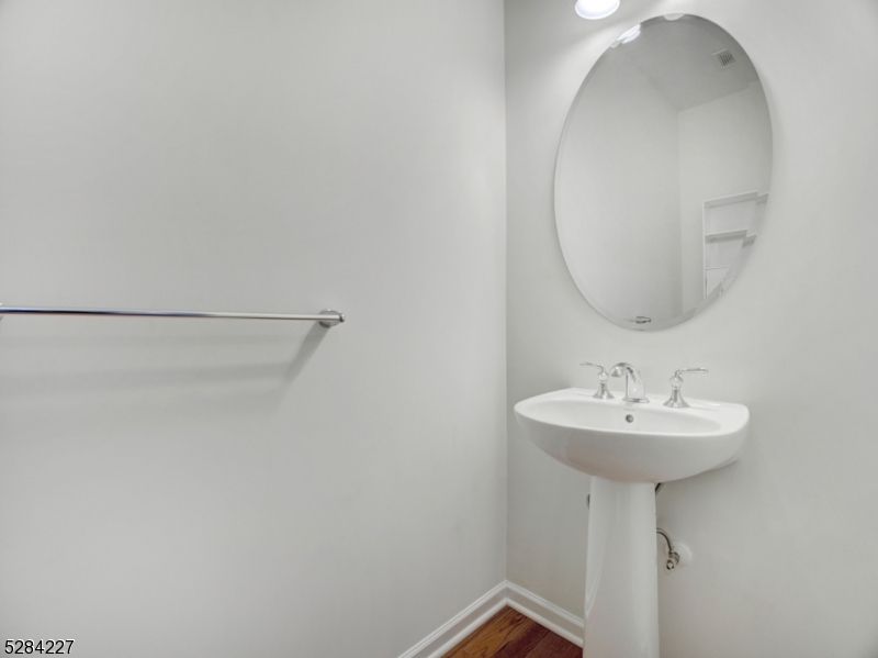 Morris Chase - Residential Lease