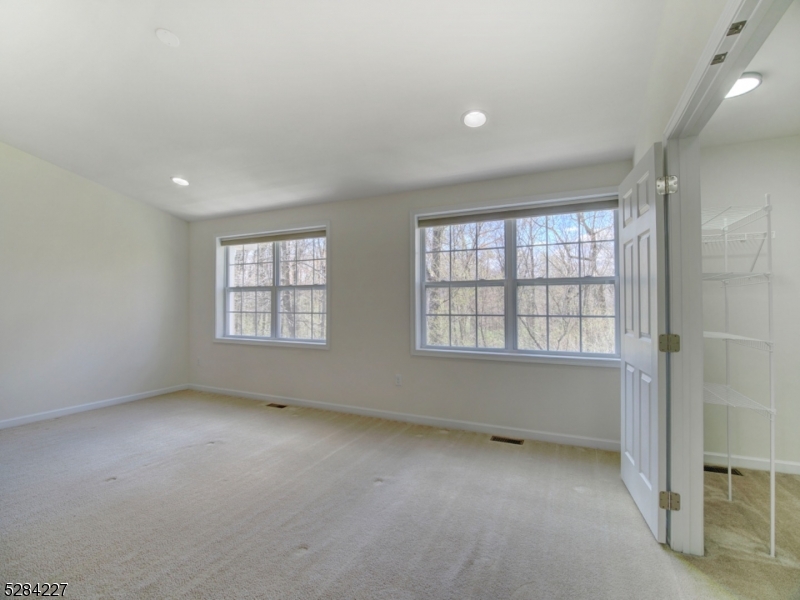 Morris Chase - Residential Lease