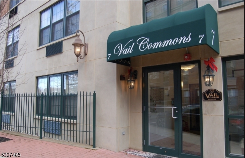 Vail Commons - Residential Lease