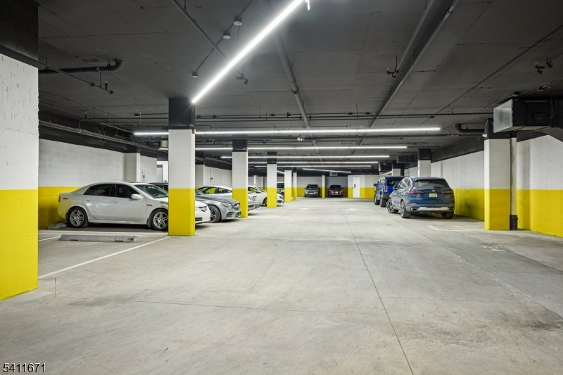 The Summit Estates - Residential Lease