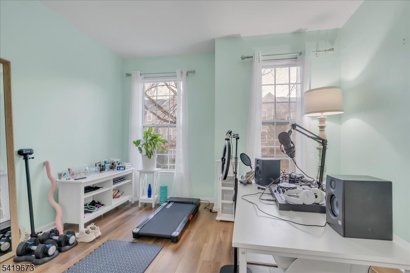 Essex Park - Residential