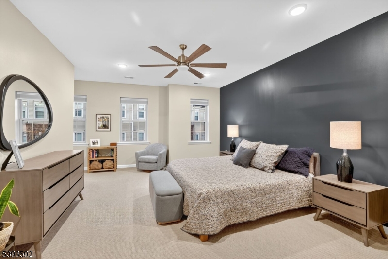 Somerville Station - Residential