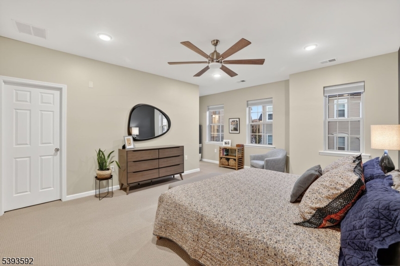 Somerville Station - Residential