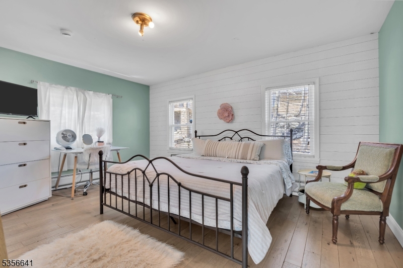 Main Lake - Residential