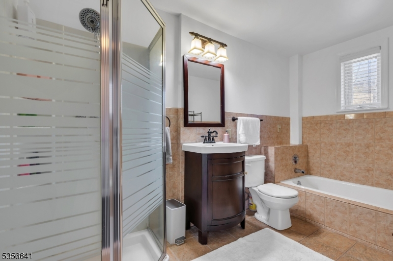 Main Lake - Residential