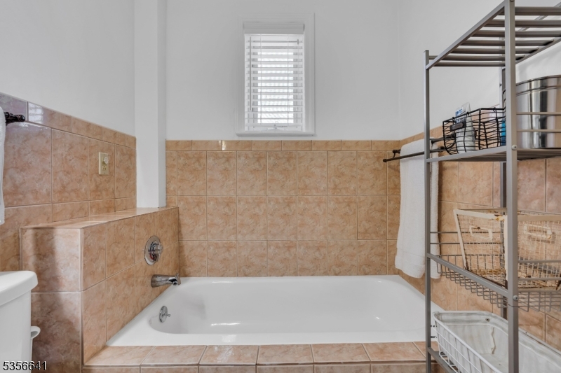 Main Lake - Residential