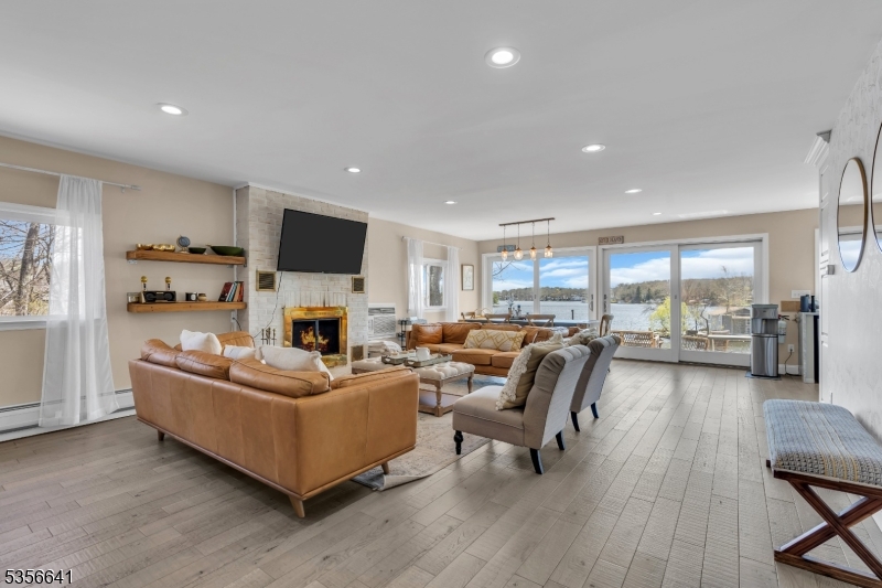 Main Lake - Residential