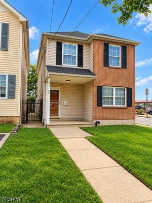 34 ROOSEVELT ST, NEW BRUNSWICK, NJ 08901 - Image 7724df4d16b0fc6a9439a795e9ebeb9b/3397686581
