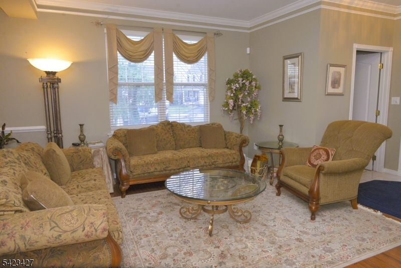 Greenwich Chase - Residential