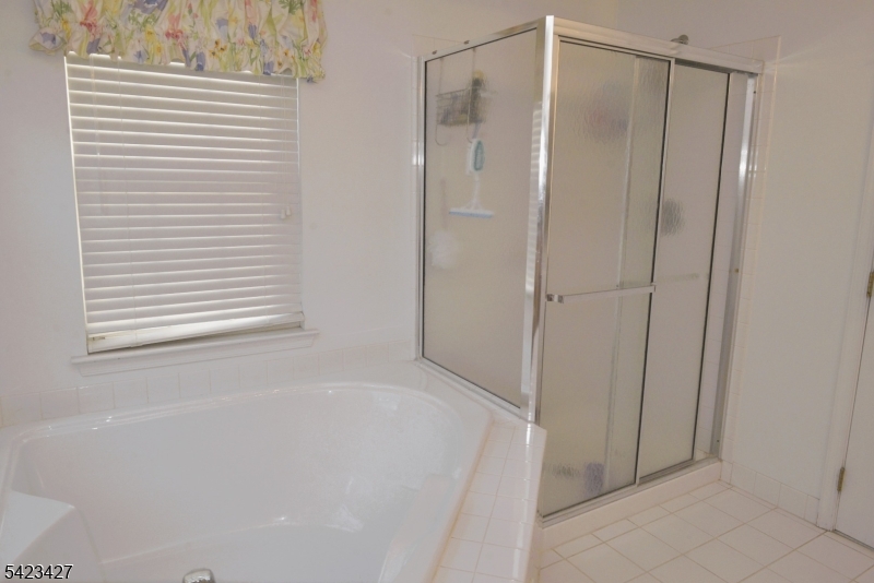 Greenwich Chase - Residential