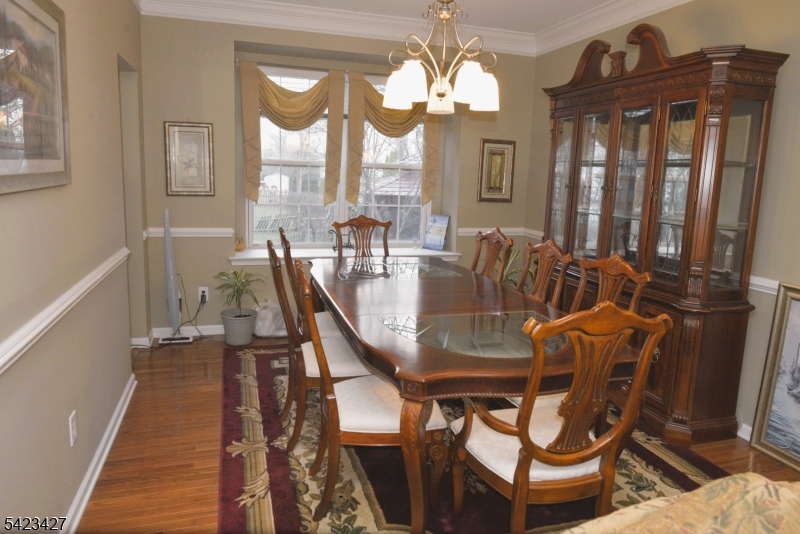 Greenwich Chase - Residential