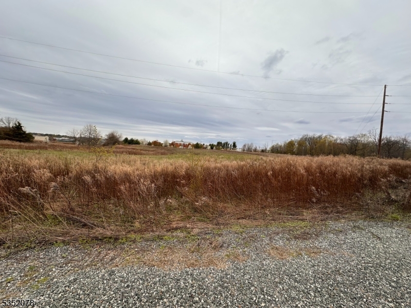 Photo 1 of 7 — 29 Royal Rd, Raritan Twp., NJ 08822