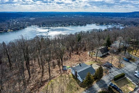 110 HILLCREST DRIVE Denville Twp. NJ 07834