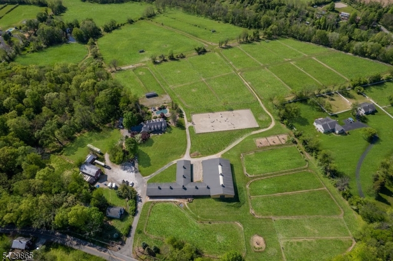 Greendell horse farms - Residential