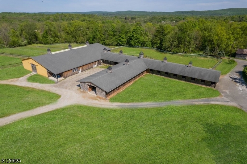 Greendell horse farms - Residential