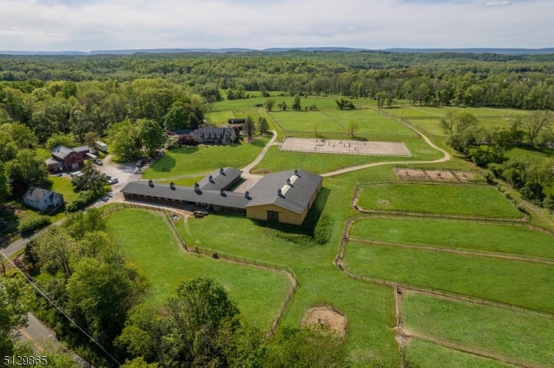 Greendell horse farms - Residential