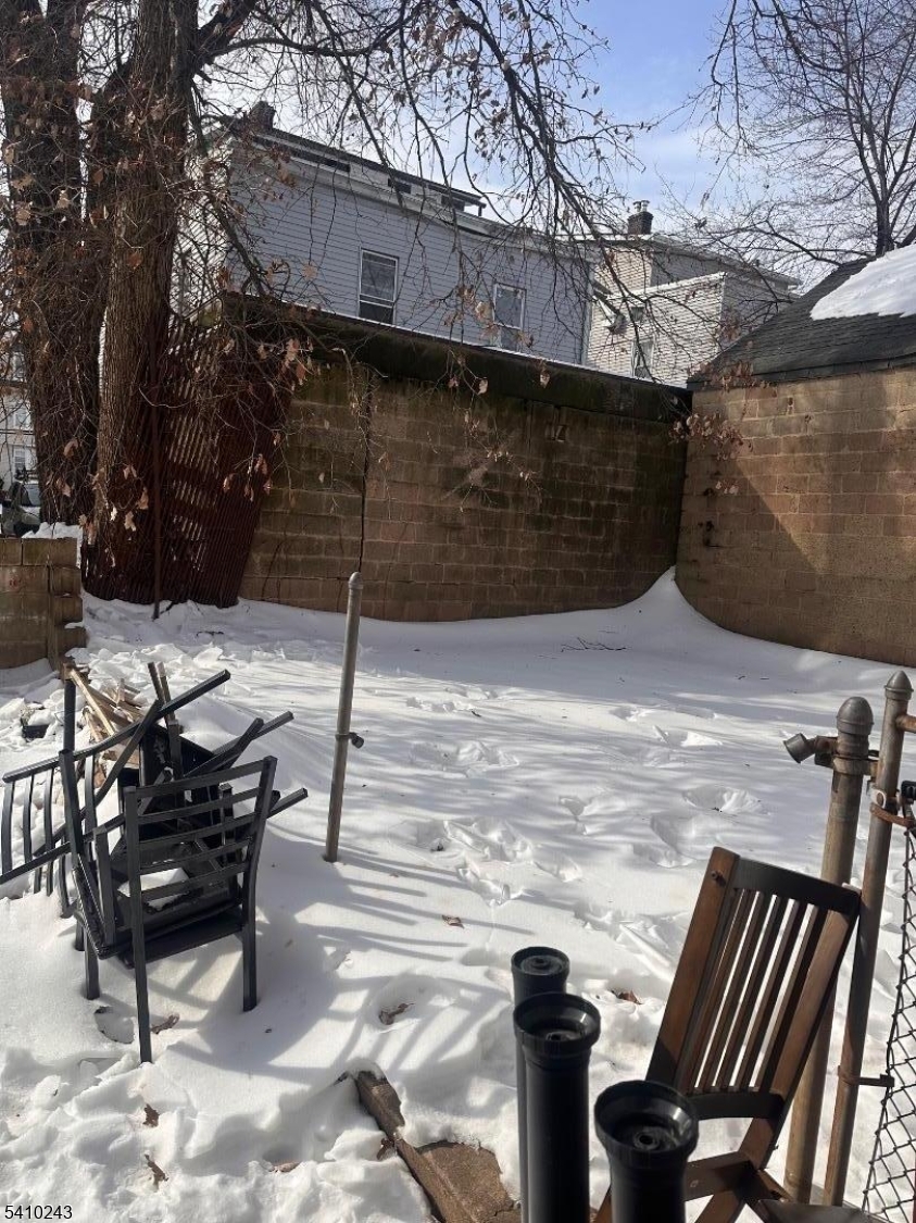 WEEQUAHIC - Residential Income