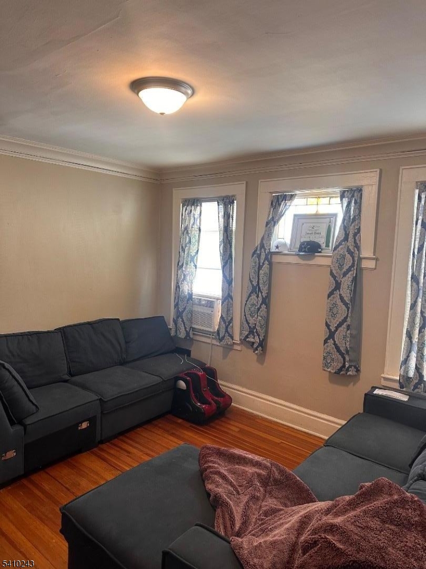 WEEQUAHIC - Residential Income