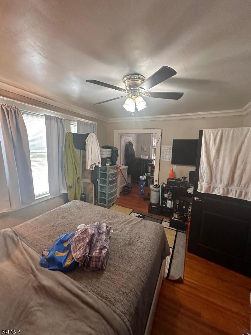 WEEQUAHIC - Residential Income