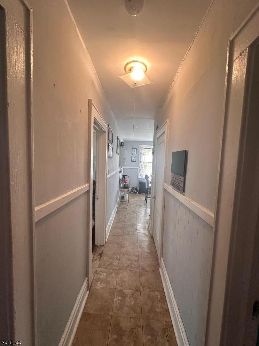 WEEQUAHIC - Residential Income