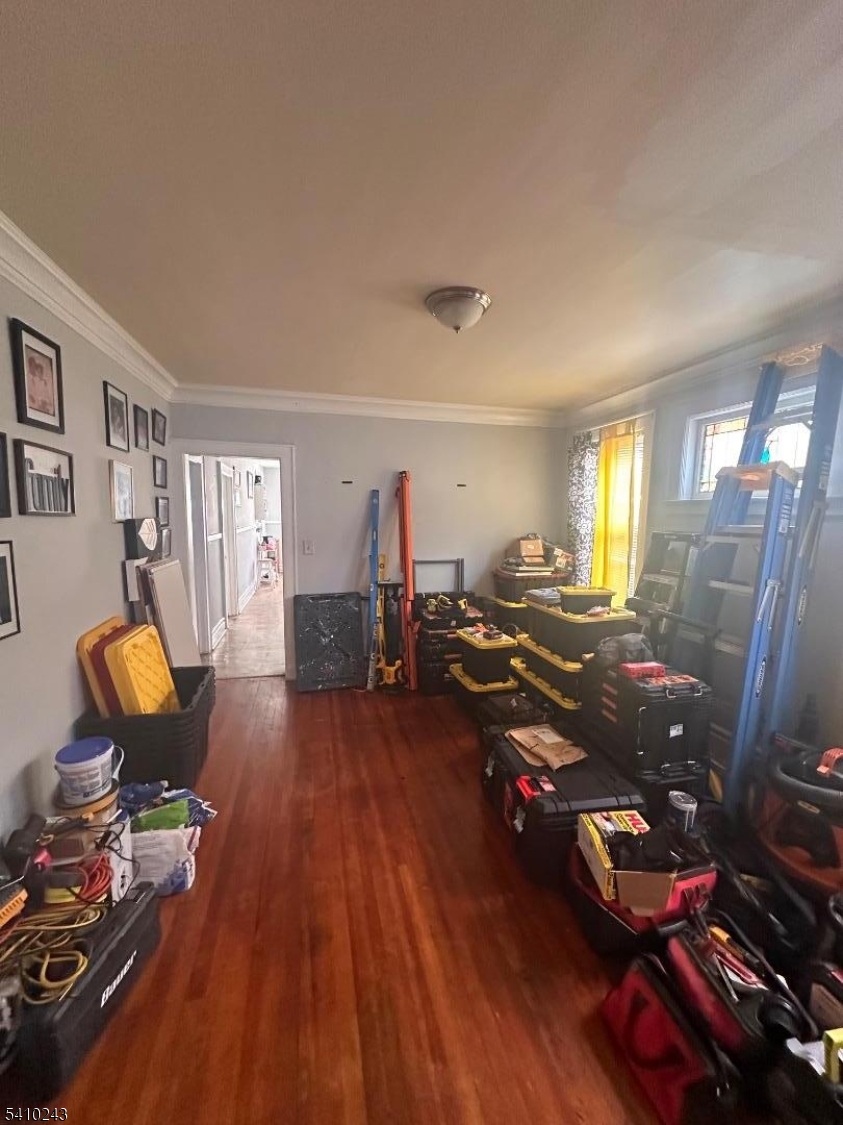 WEEQUAHIC - Residential Income