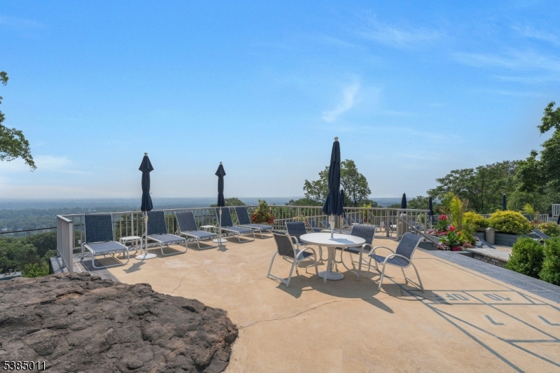 Claridge House 1 - Residential