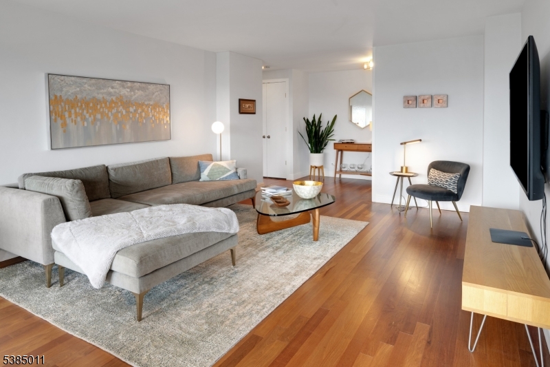 Claridge House 1 - Residential