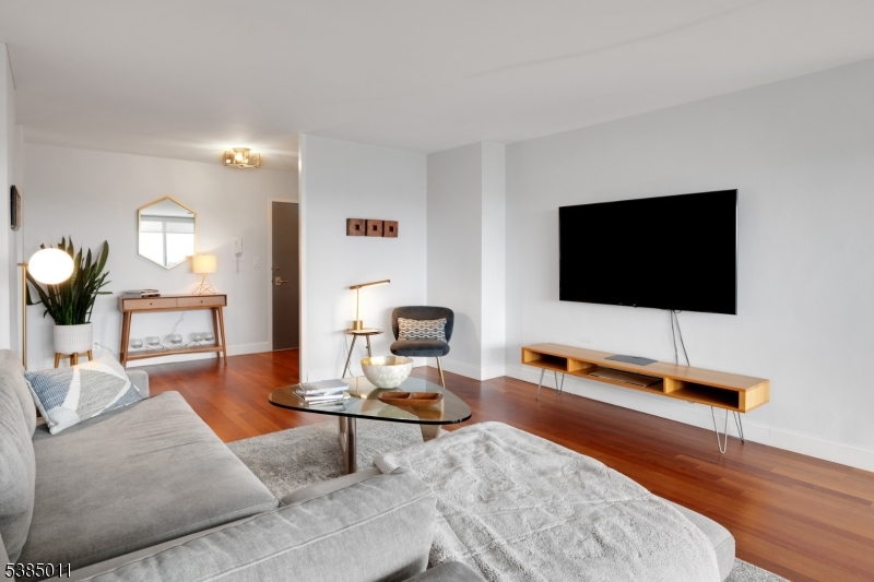 Claridge House 1 - Residential