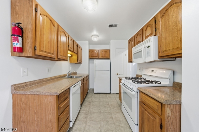 Hill - Residential Lease