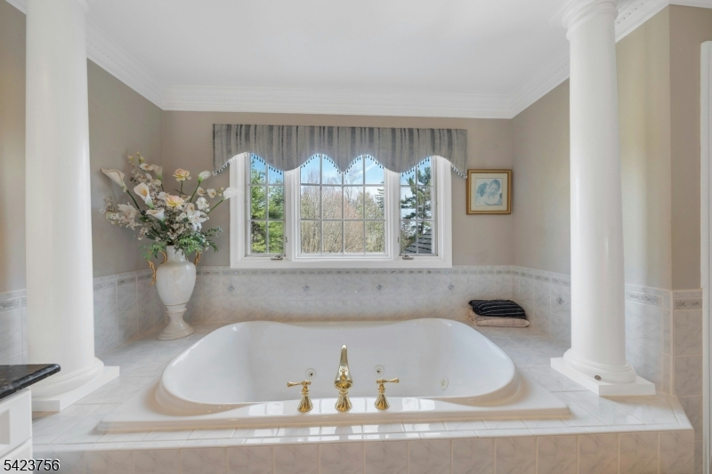 Ravenswood - Residential