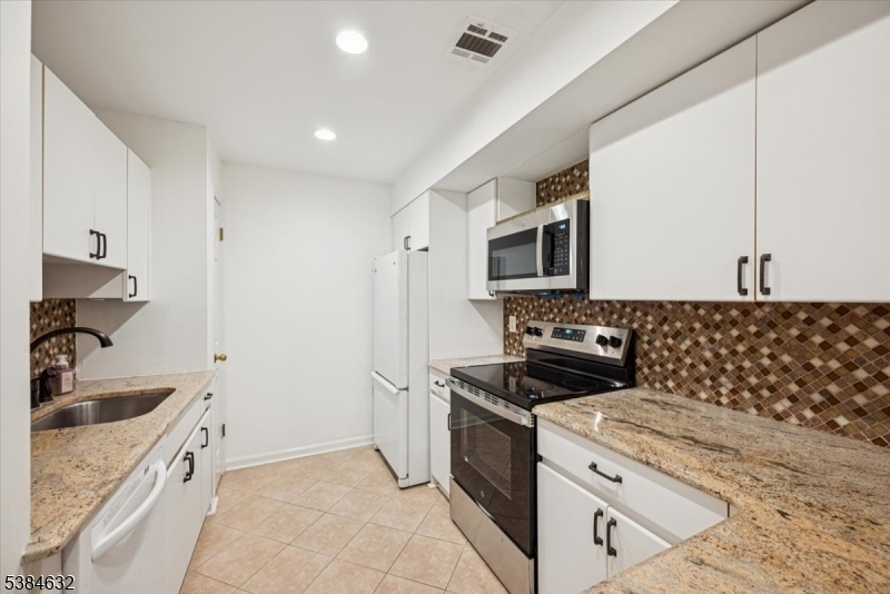 James Street Commons - Residential Lease