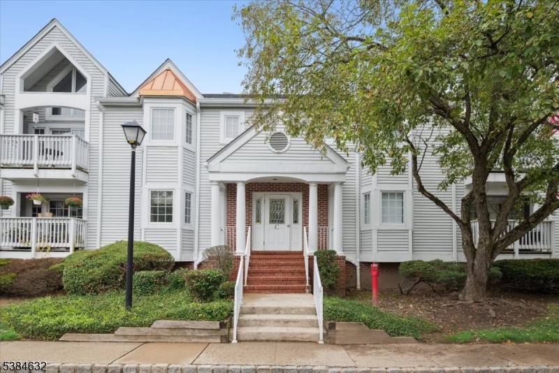 James Street Commons - Residential Lease