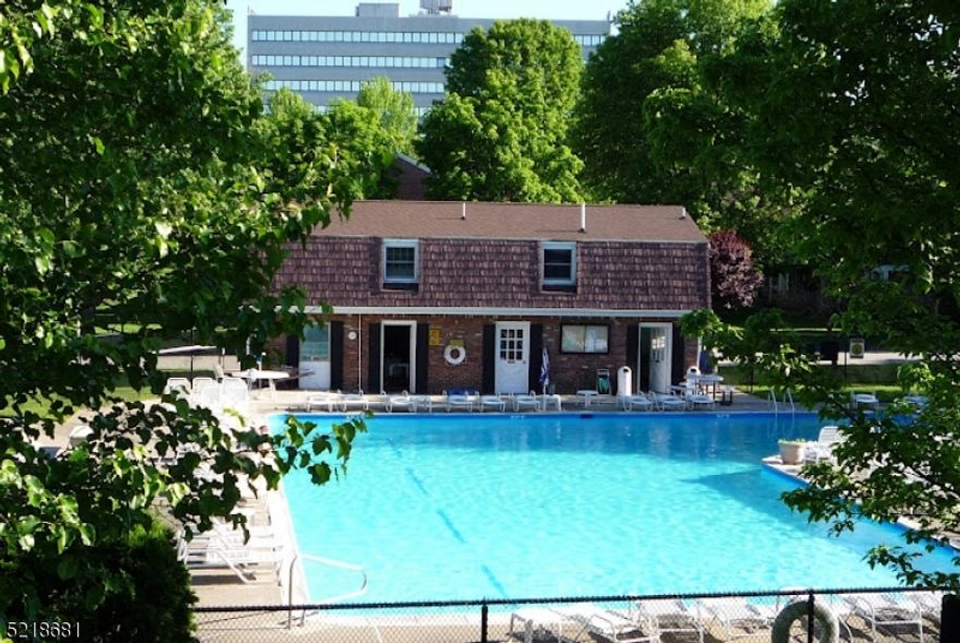 This one bedroom, one bathroom second floor condo has H/W floors, kitchen, dining room and living with sliding glass doors to deck. It is located close to the pool.Also close proximity to Morristown memorial hospital 287, 24, 78 and a few parks including a dog park nearby.