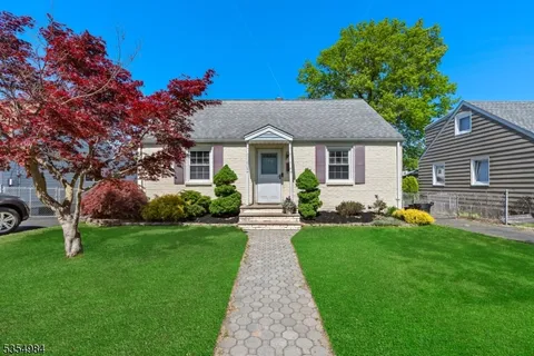 MLS: 3960427
