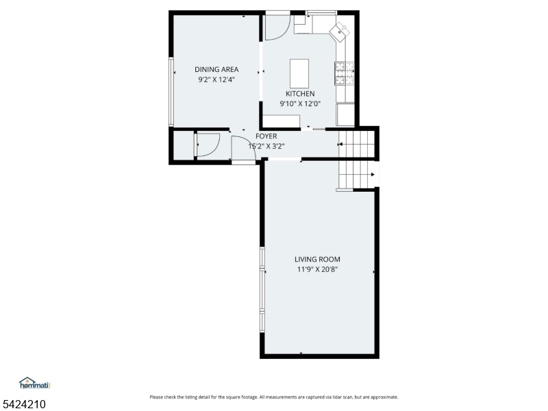 Main image without alt text