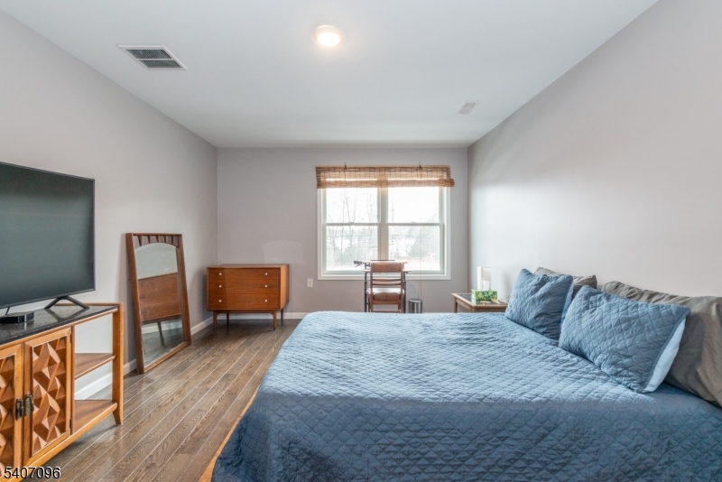 Lakeside Village - Residential