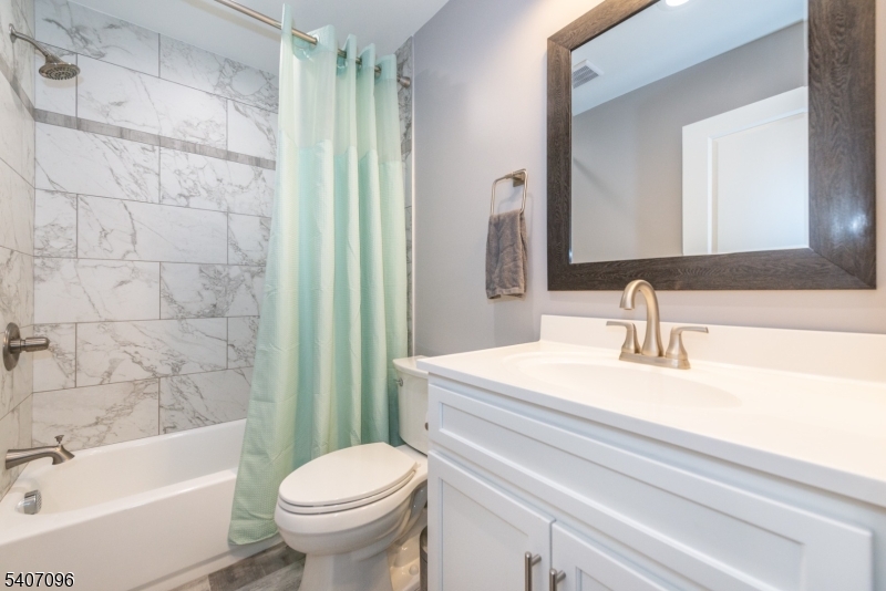 Lakeside Village - Residential