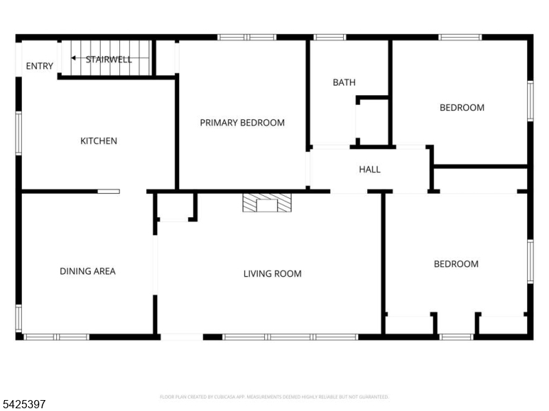 Main image without alt text