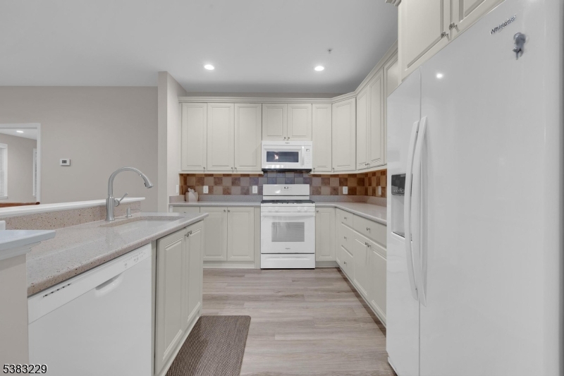 Horizons at Mt Arlington - Residential