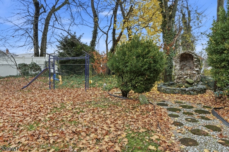 BROOKDALE - Residential