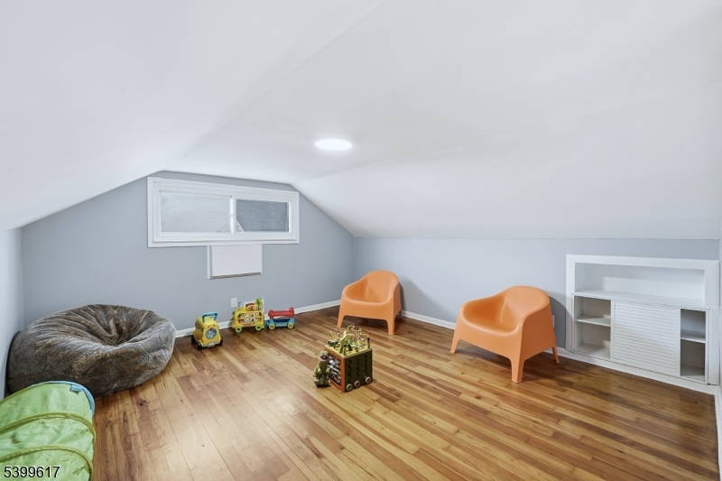 BROOKDALE - Residential