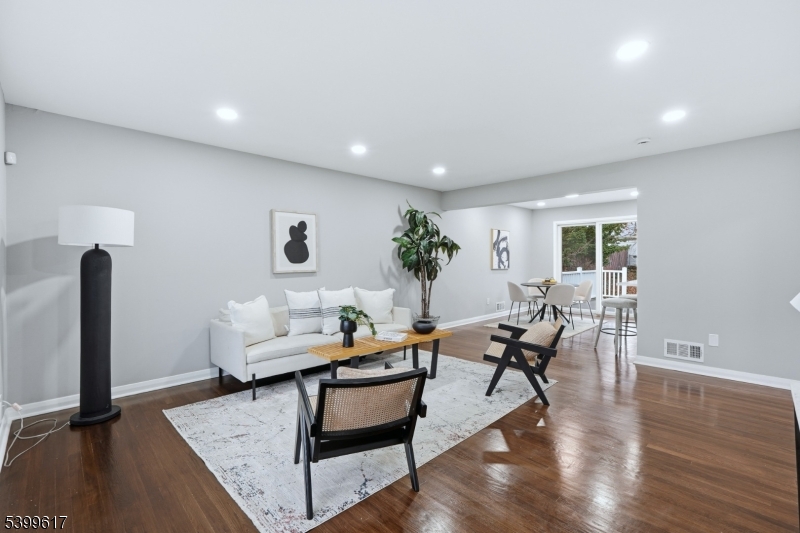 BROOKDALE - Residential