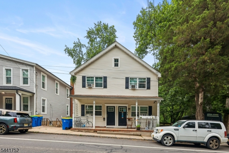 Photo 1 of 13 — 194 Washington St, Rocky Hill Boro, NJ 08553