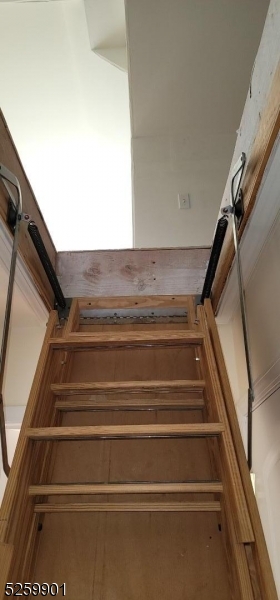 CENTRAL - Residential Lease