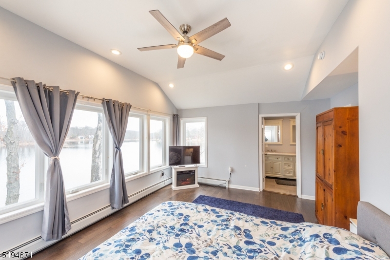 Lakefront Home - Residential